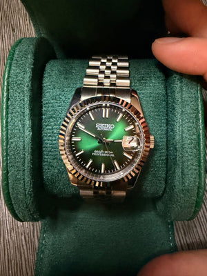 Fluted Date Mod "Green Gradient"